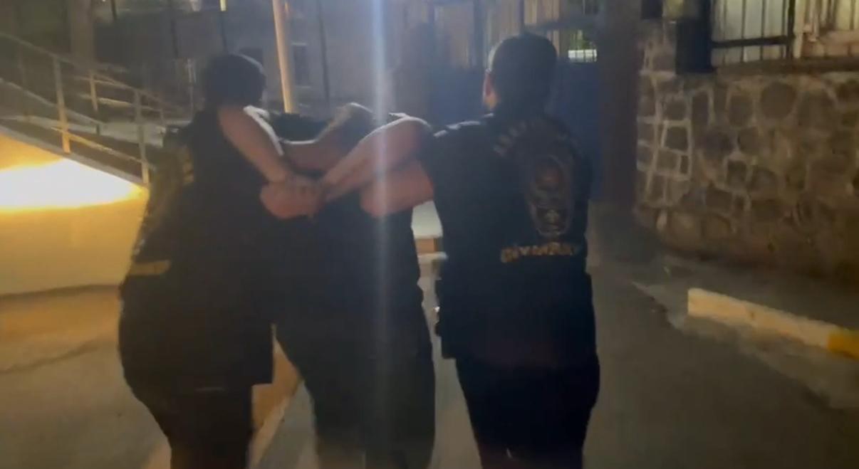 Diyarbakır&rsquo;da farklı su&ccedil;lara karışan ş&uuml;phelilere "Fren operasyonu": 11 tutuklama
