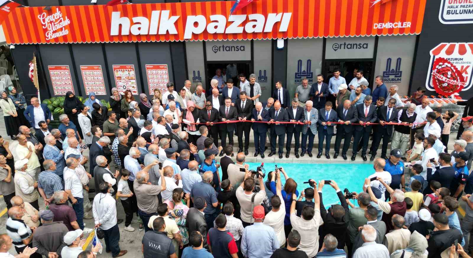Halk Pazarı beşinci şubesini Demirciler’de açtı