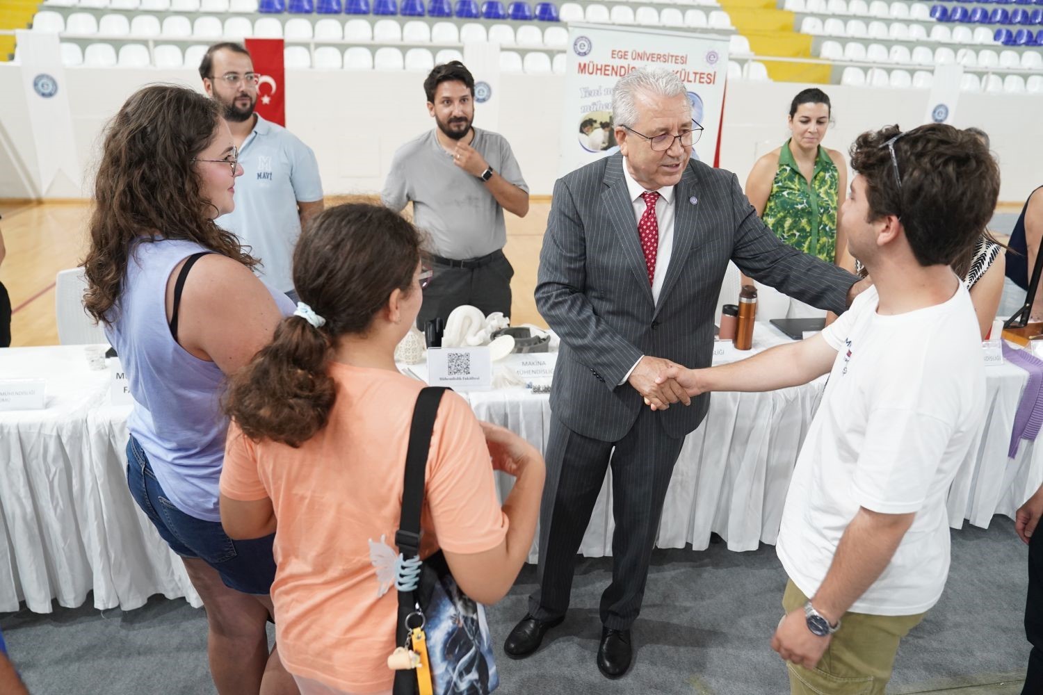 Ege Üniversitesi 17. Tercih Günleri başarıyla tamamlandı