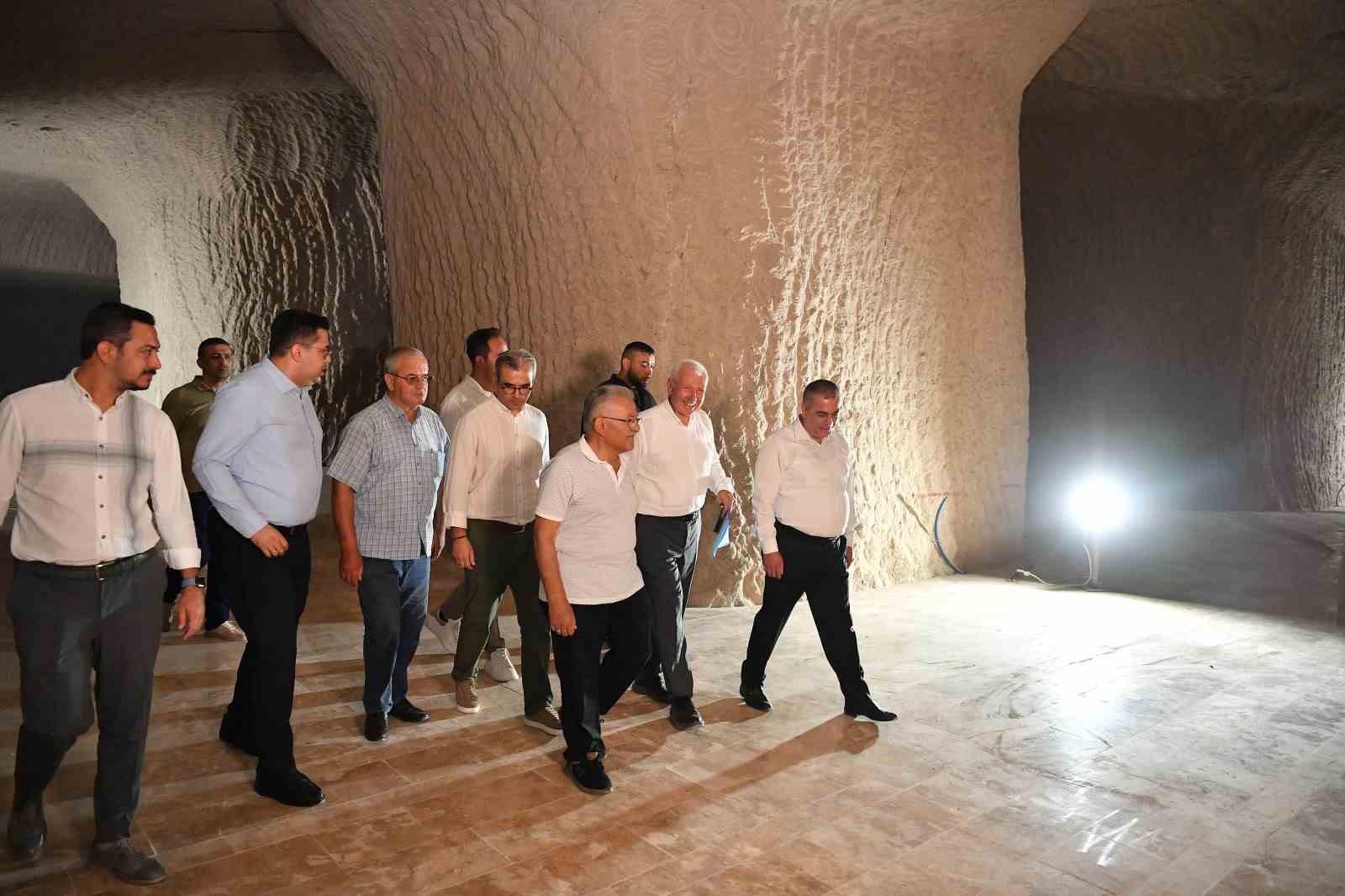 Başkan Büyükkılıç’tan kayadan oyma Kültepe Müzesi’ne takip