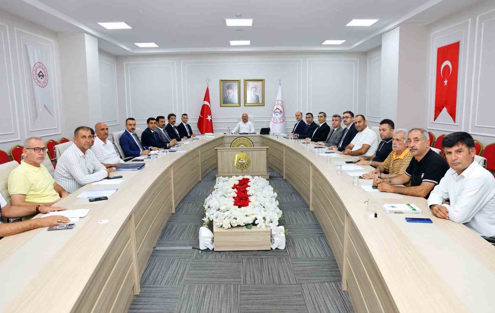 Orta hasarlı yapılar için değerlendirme toplantısı yapıldı