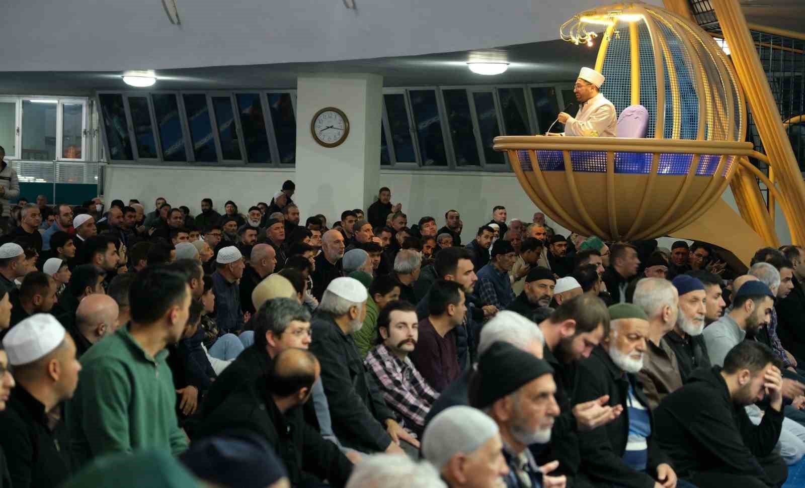 Erzincan’da kuraklık, doğal afetler ve şehitler için dualar edildi