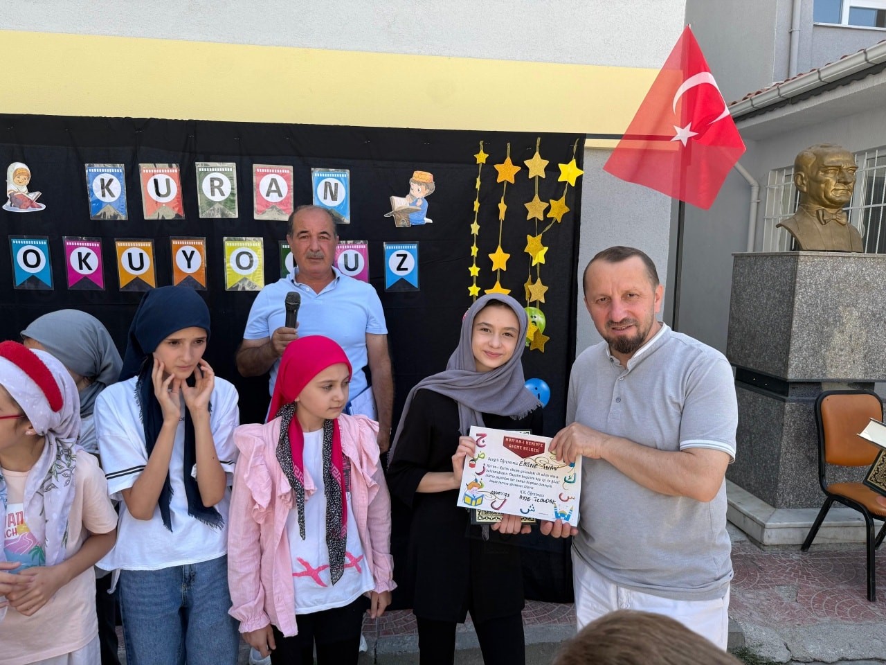 Simav&rsquo;da "Kur&rsquo;an&rsquo;a İlk Adım" programı d&uuml;zenlendi
