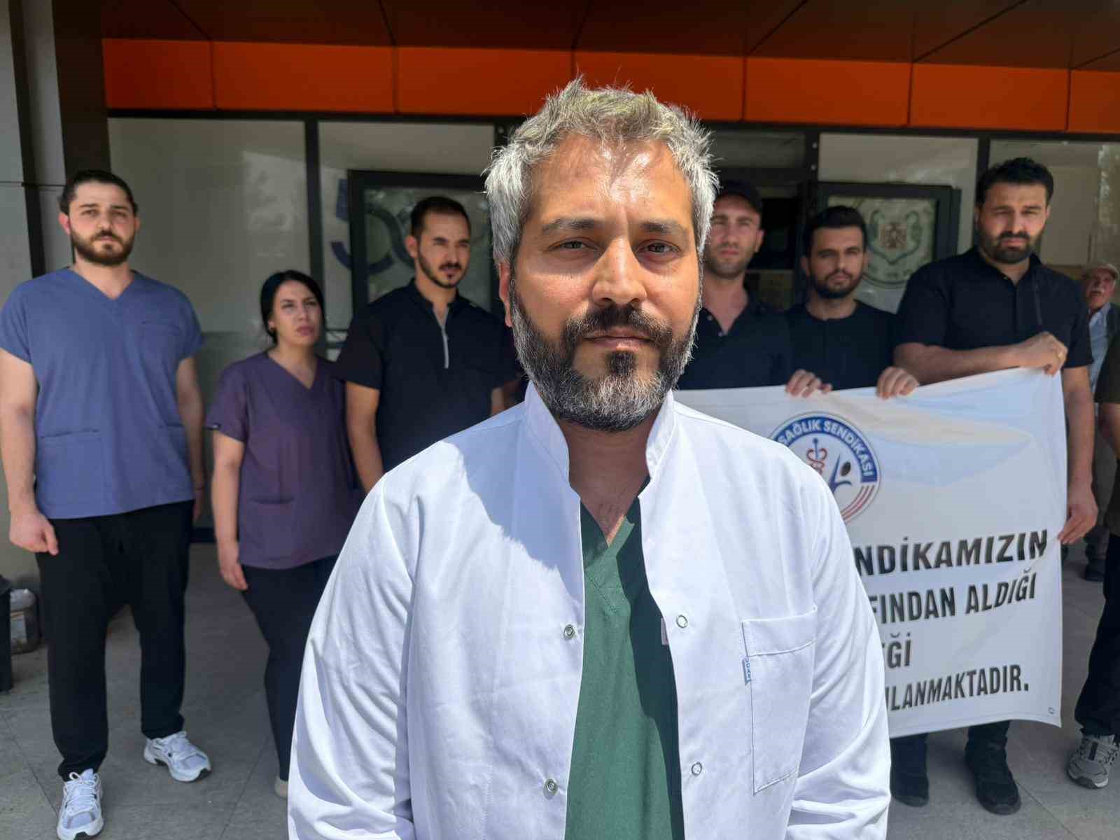 Dicle niversitesi Di Hekimlii Fakltesinde i brakma eylemi
