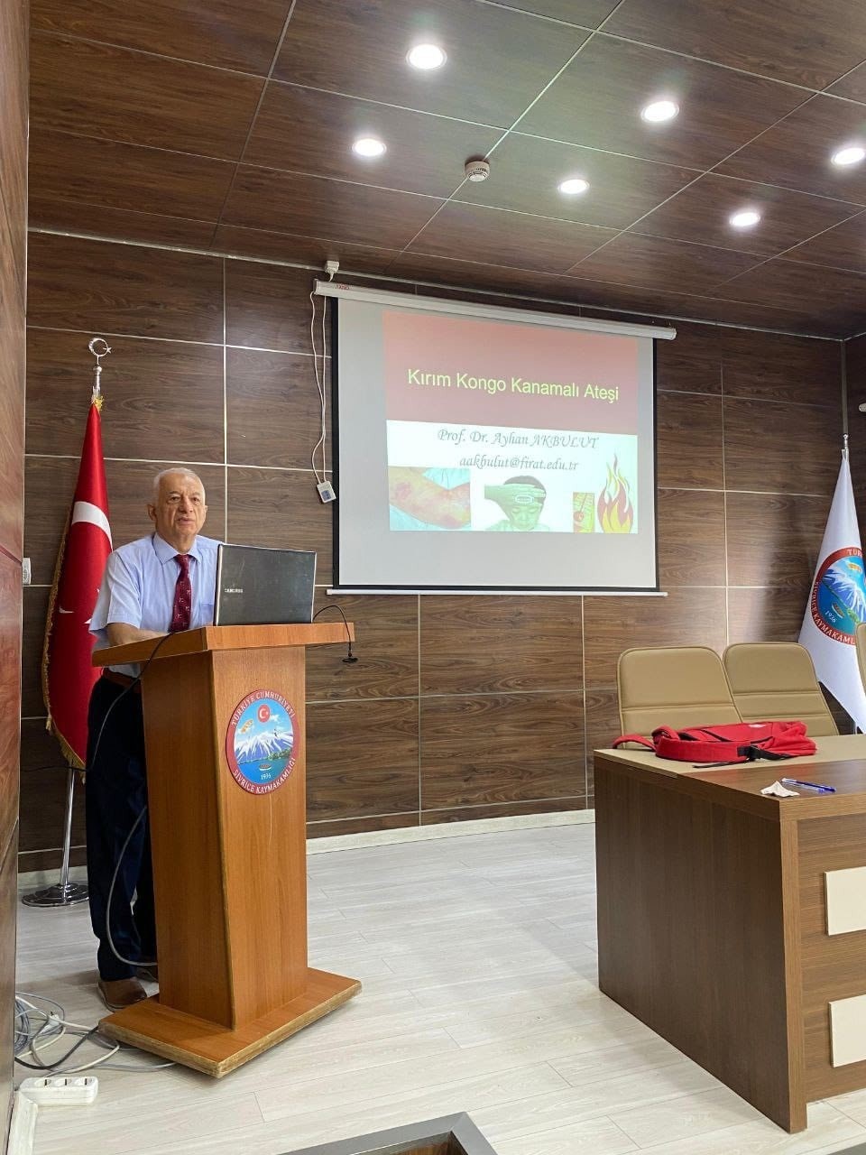 Elazığ&rsquo;da KKKA konferansı
