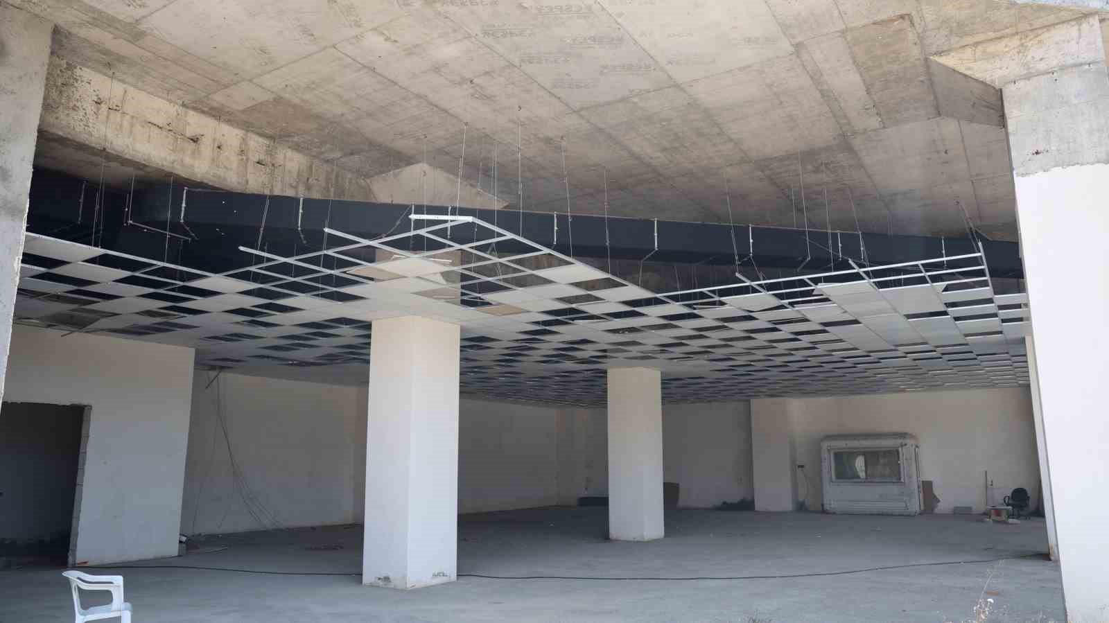 Yarım kalan proje durdu, vatandaşlar tepki gösterdi