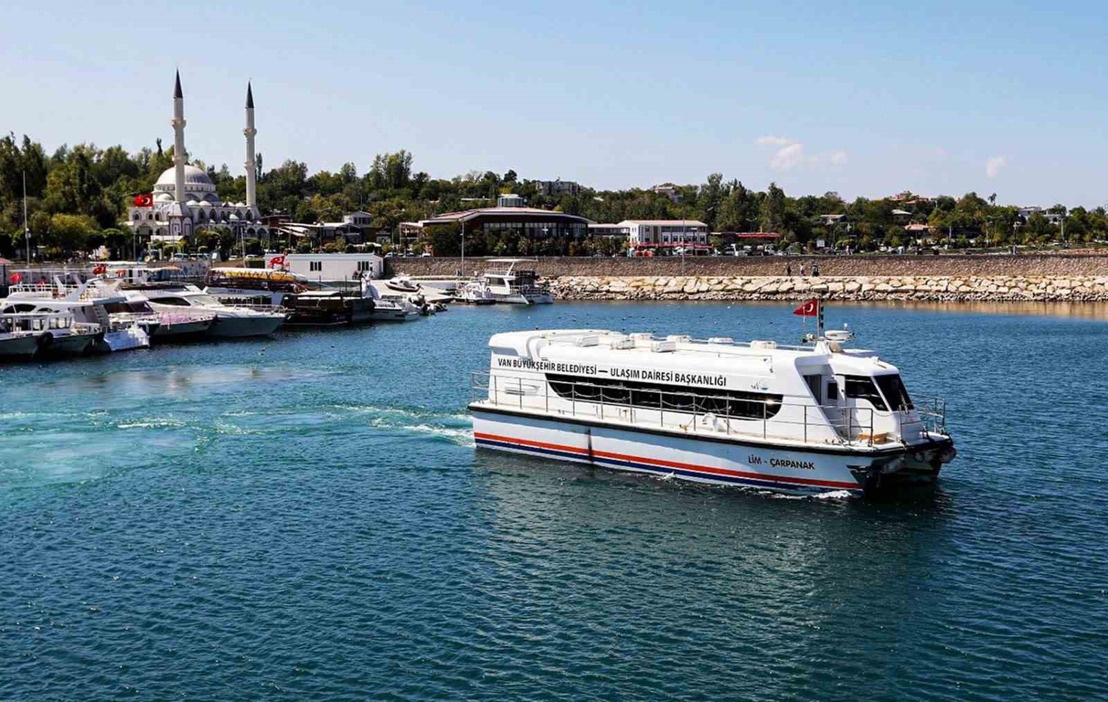 Akdamar Adası’na seferler yeniden başlıyor