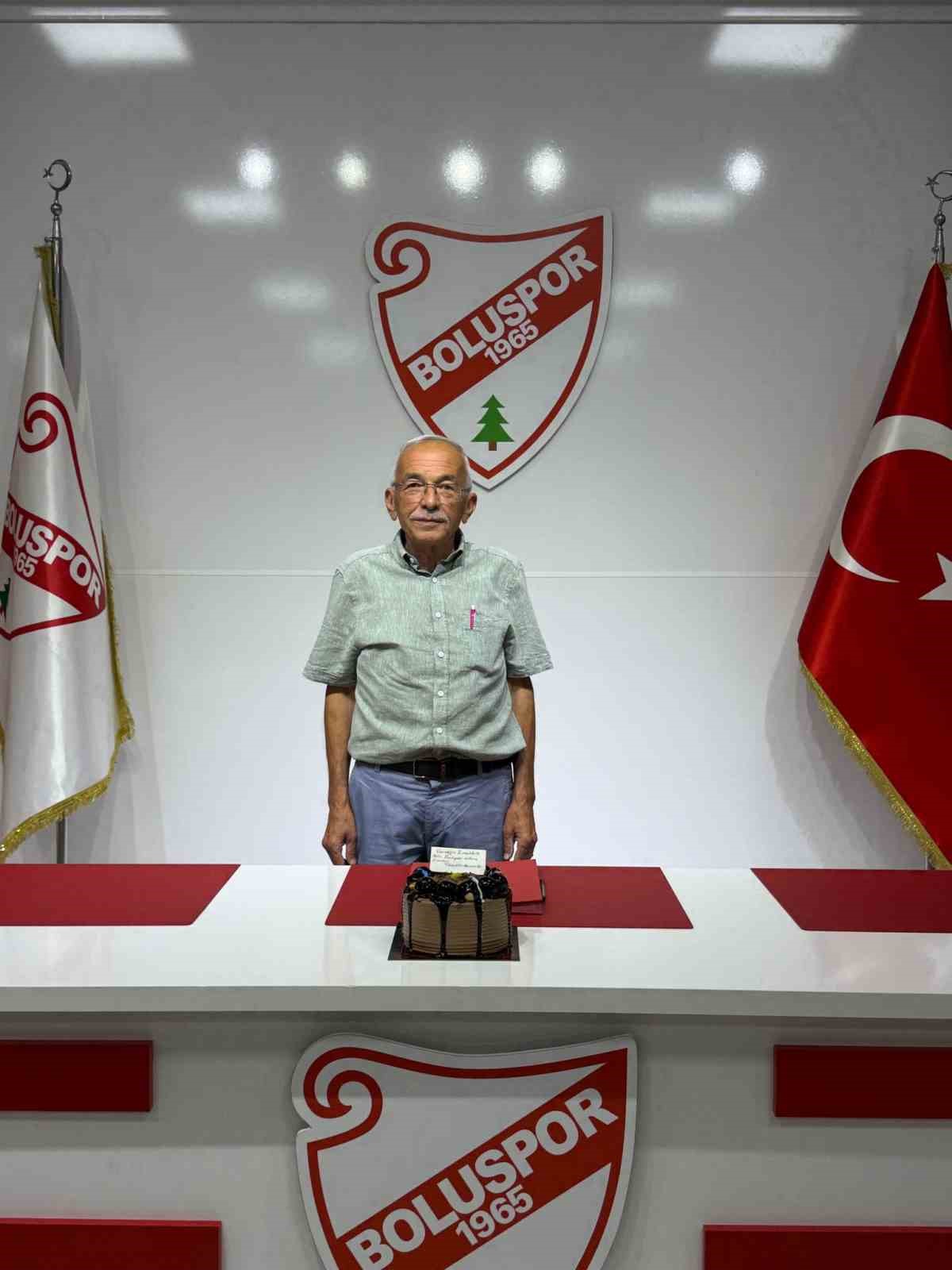 Boluspor&rsquo;da 20 yıl g&ouml;rev yapan kul&uuml;p m&uuml;d&uuml;r&uuml; emekli oldu
