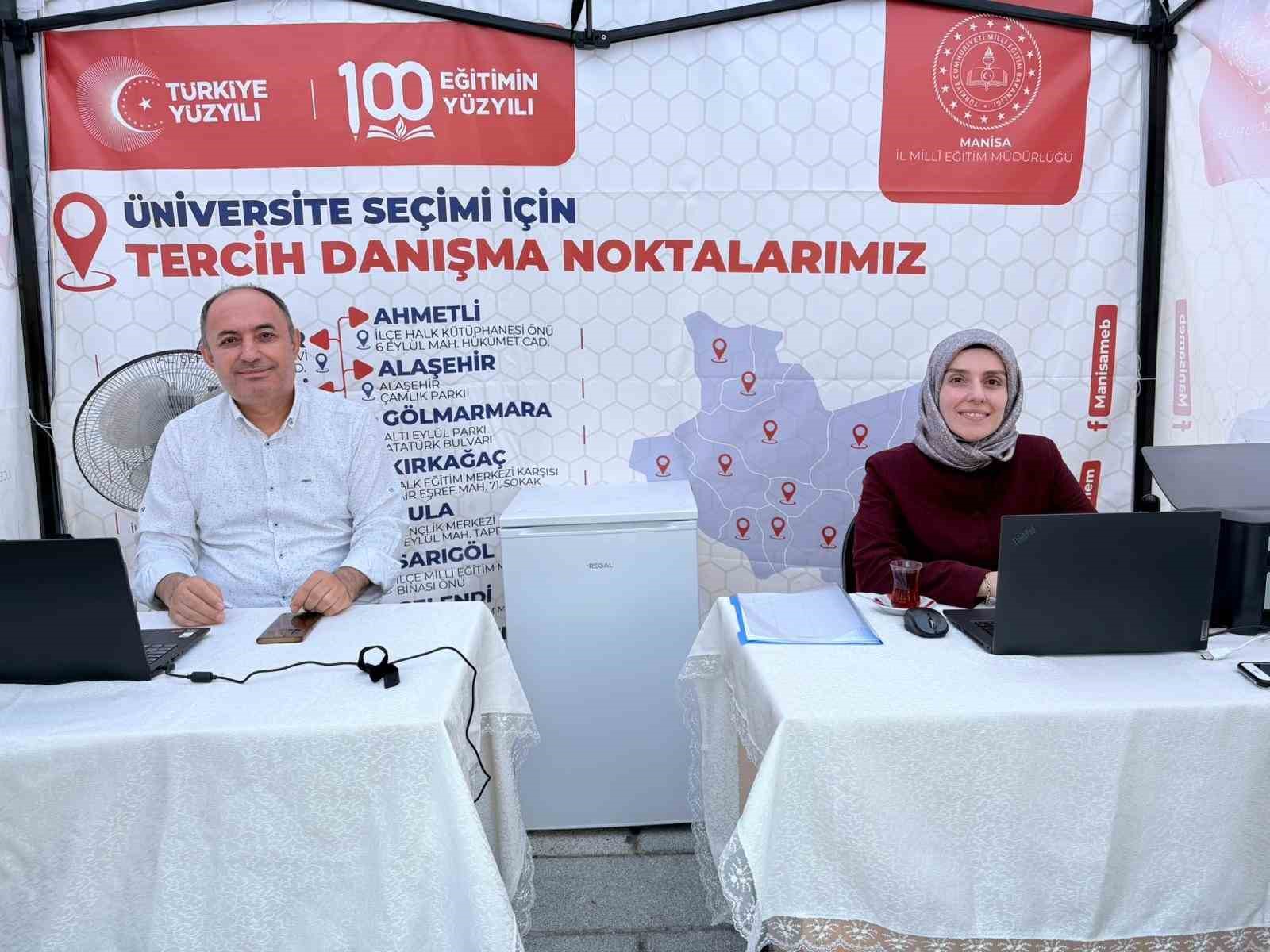 Gördes’te üniversite tercihi için, Rehberlik Destek Ünitesi noktası kuruldu