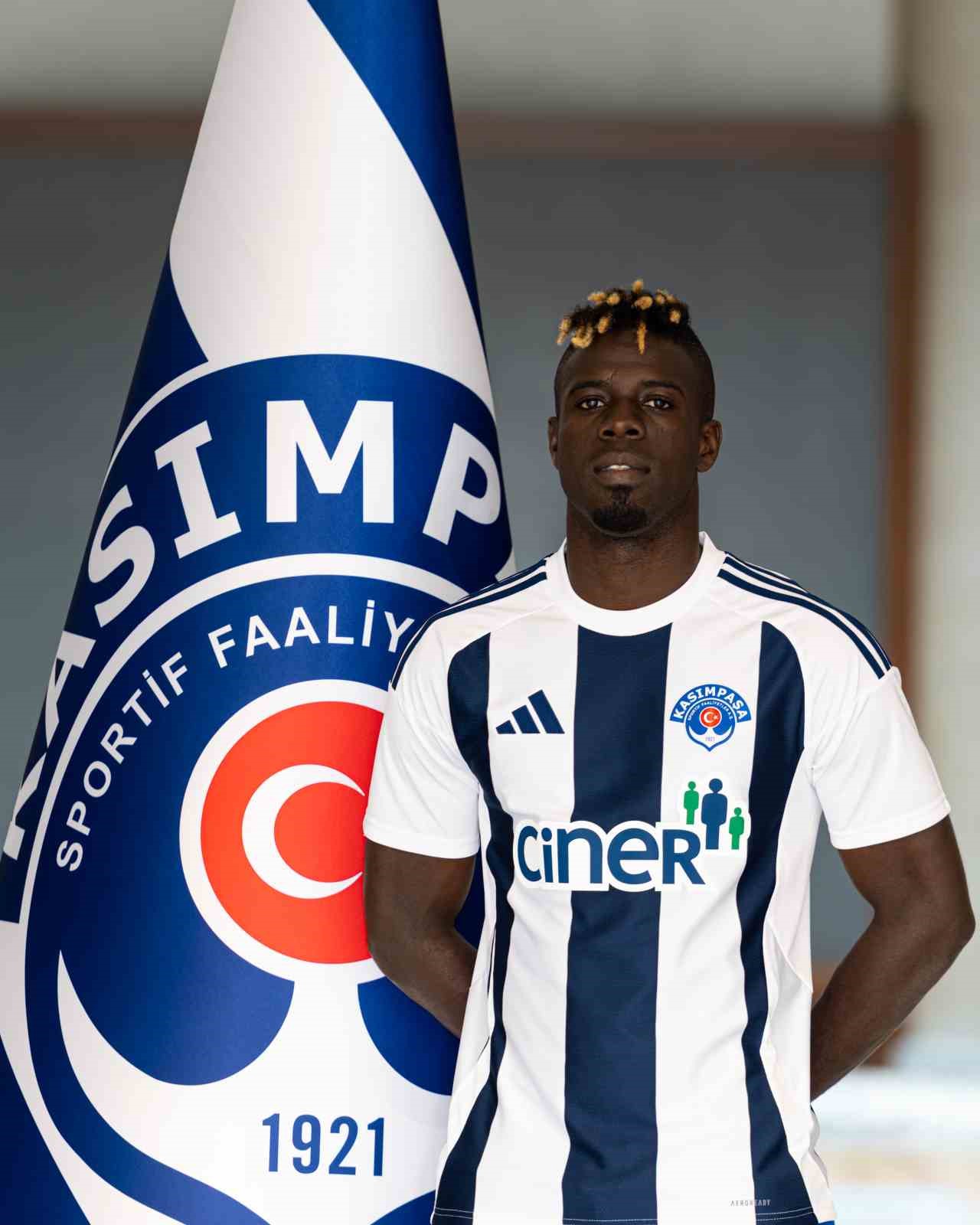 Pape Habib Gueye Kasımpaşa&rsquo;da
