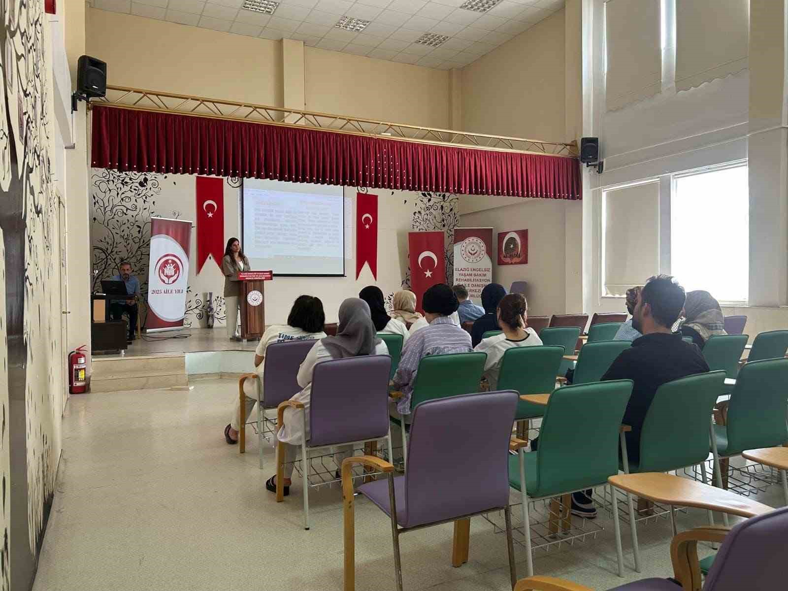 Elazığ’da stres ile baş edebilme ve öfke kontrolü eğitimi