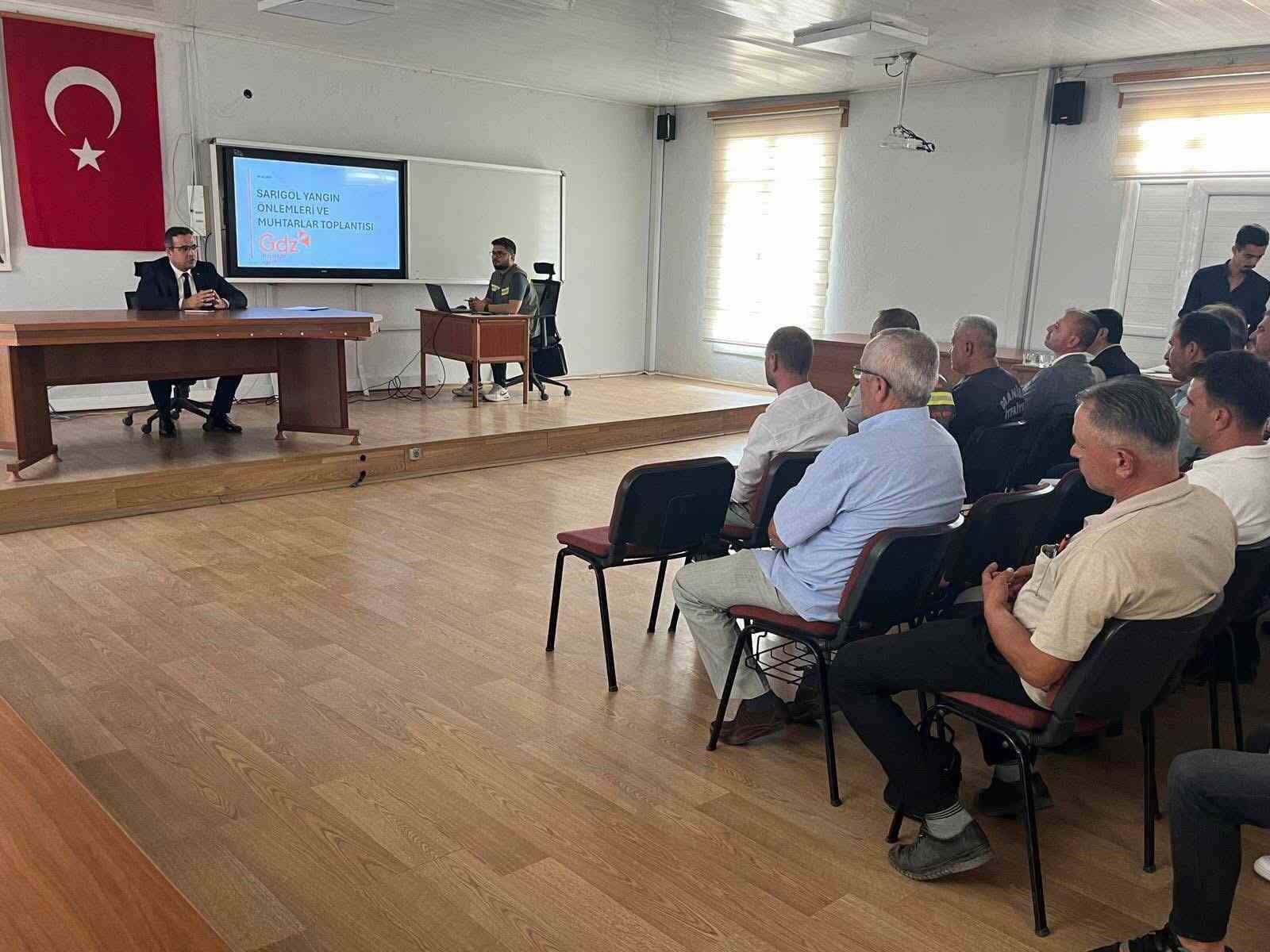 Sarıg&ouml;l&rsquo;de muhtarlarla orman yangınları toplantısı yapıldı
