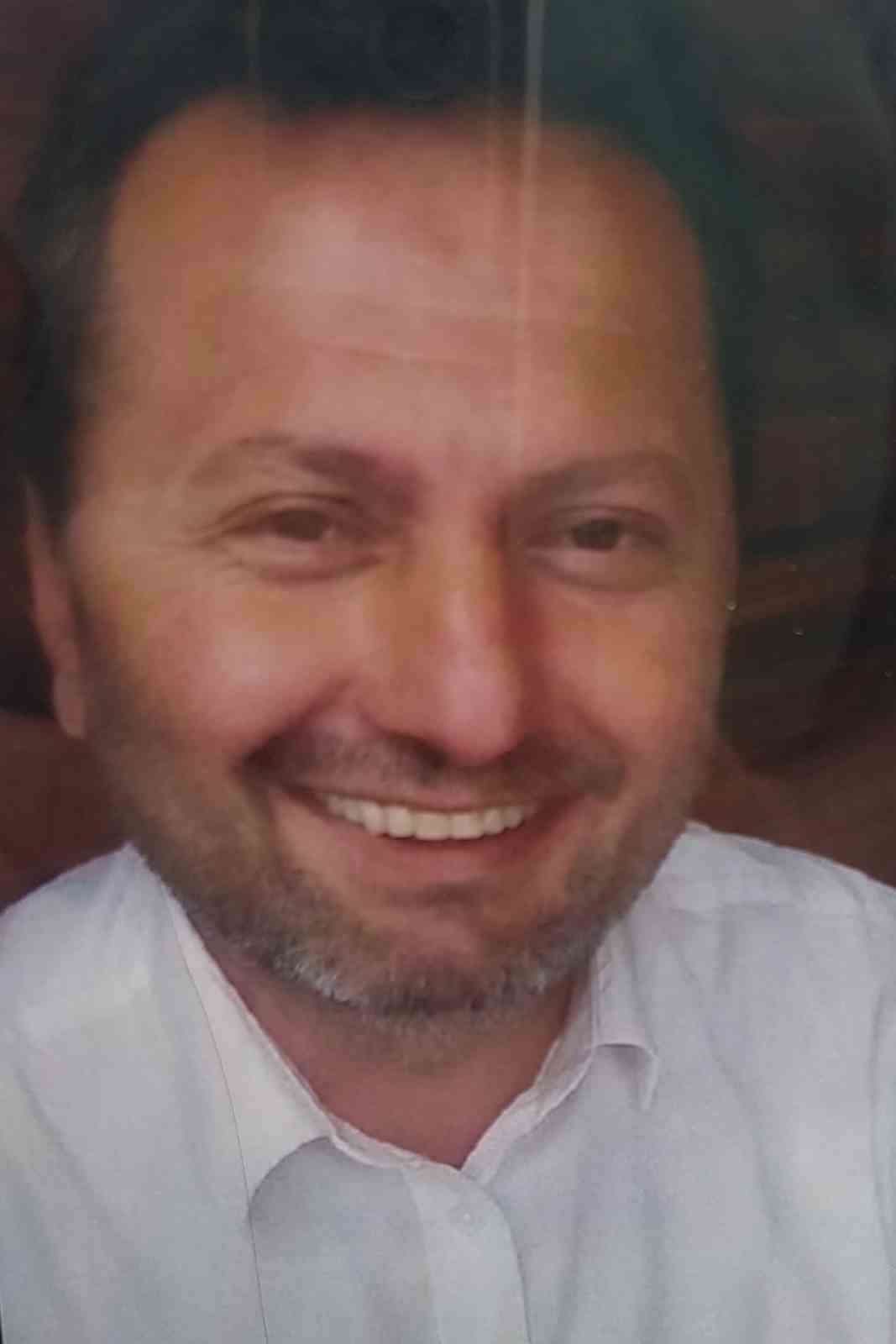 Yaşlı kadın bir aydır kayıp oğlunu arıyor
