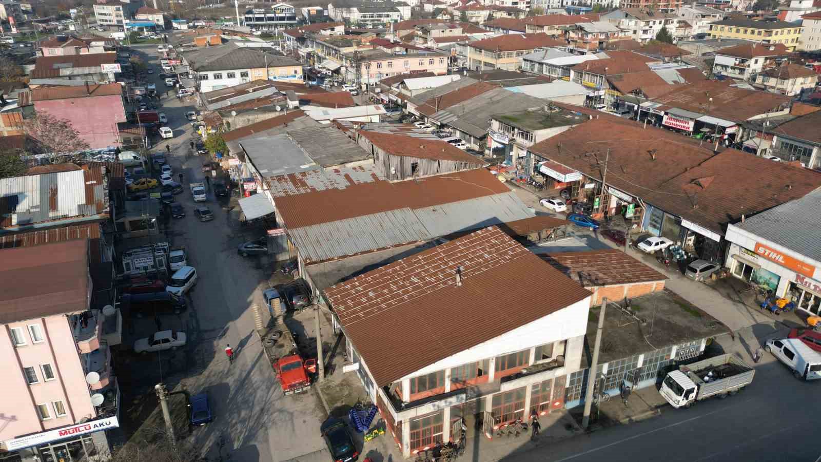 Başkan &Ouml;zl&uuml; "D&uuml;zce&rsquo;nin sorunları kolektif bilin&ccedil; ile &ccedil;&ouml;z&uuml;l&uuml;yor"
