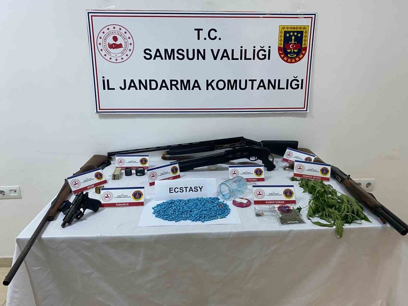 Samsun’da jandarmadan uyuşturucu operasyonu: 2 gözaltı