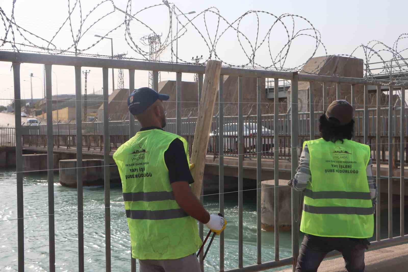 Şanlıurfa’da sulama kanalında can güvenliği için tel örgü önlemi
