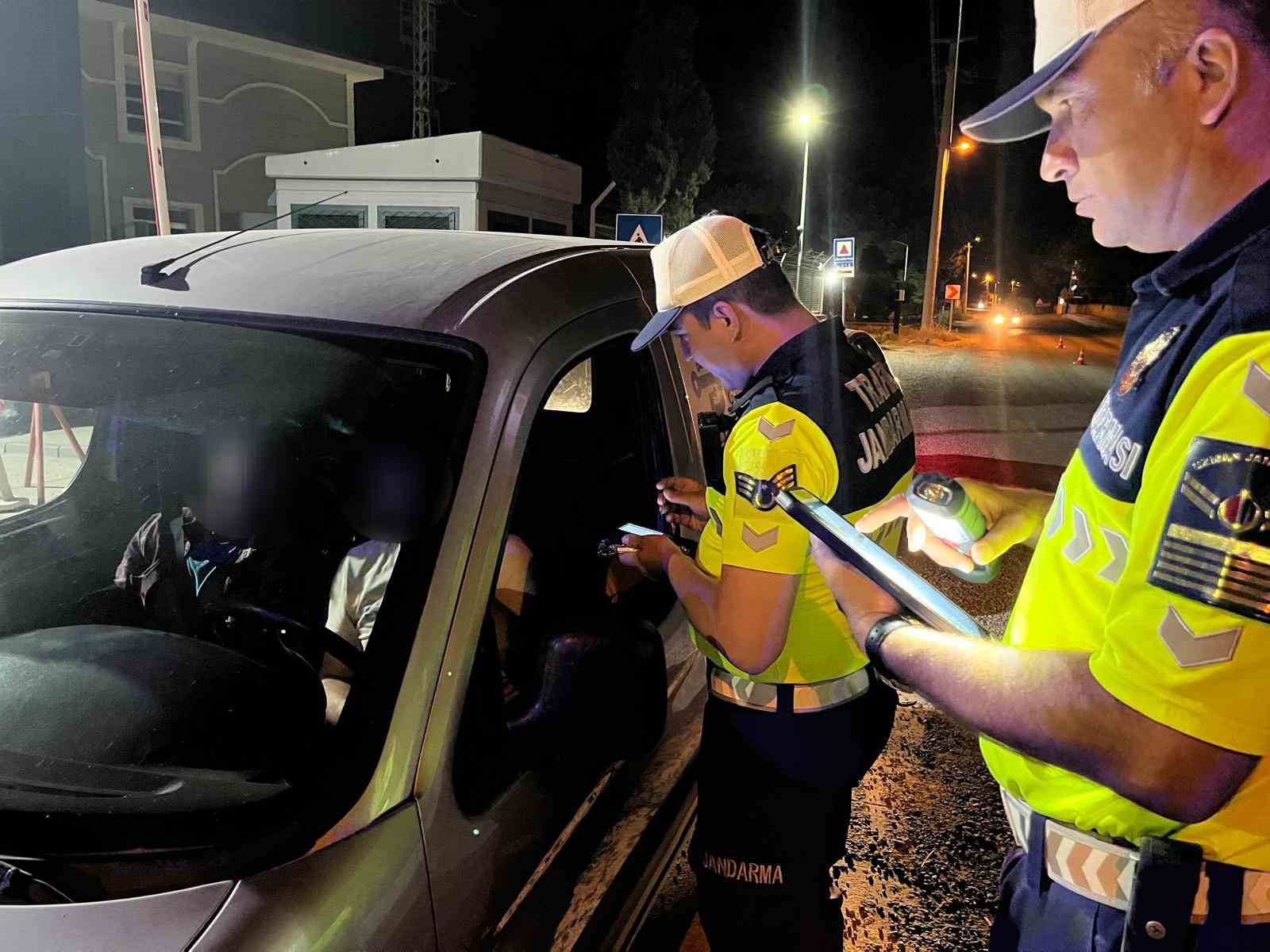 Aydın jandarmasından gece denetimi