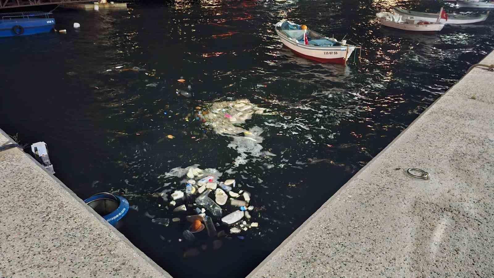 Bandırma limanında sessiz tehlike