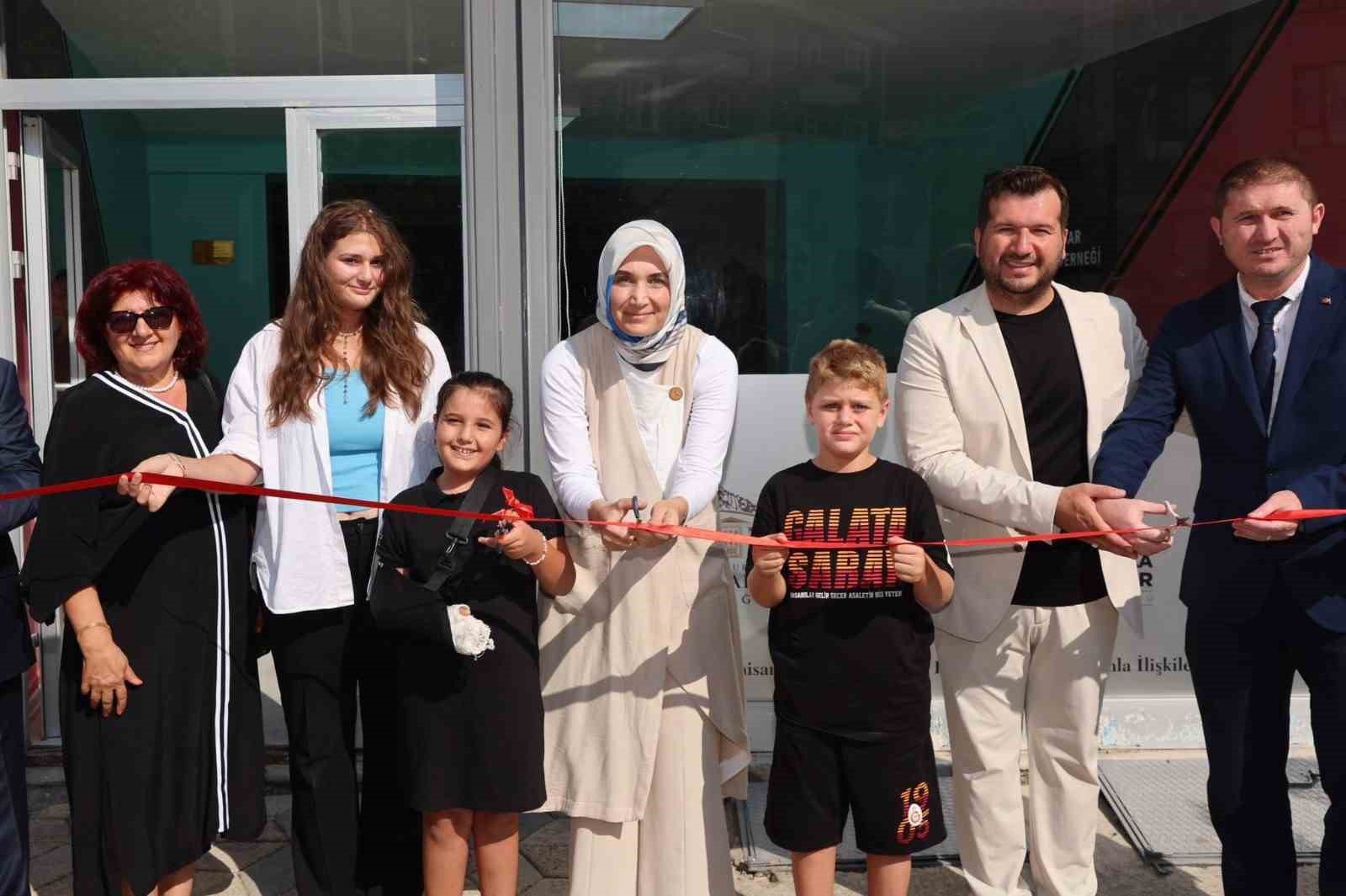 İyilik Hareketi Derneği Gençlik Merkezi açıldı