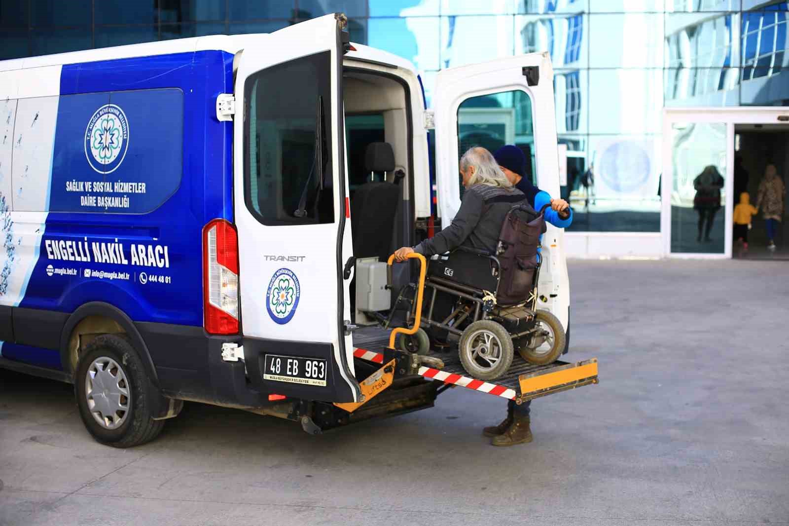 Hasta ve engelli naklinde 100 taşımaya ulaşıldı