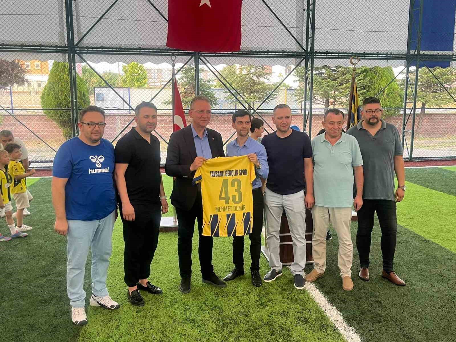 Tavşanlı Genç Yurdu yenilenen tesislerini açtı