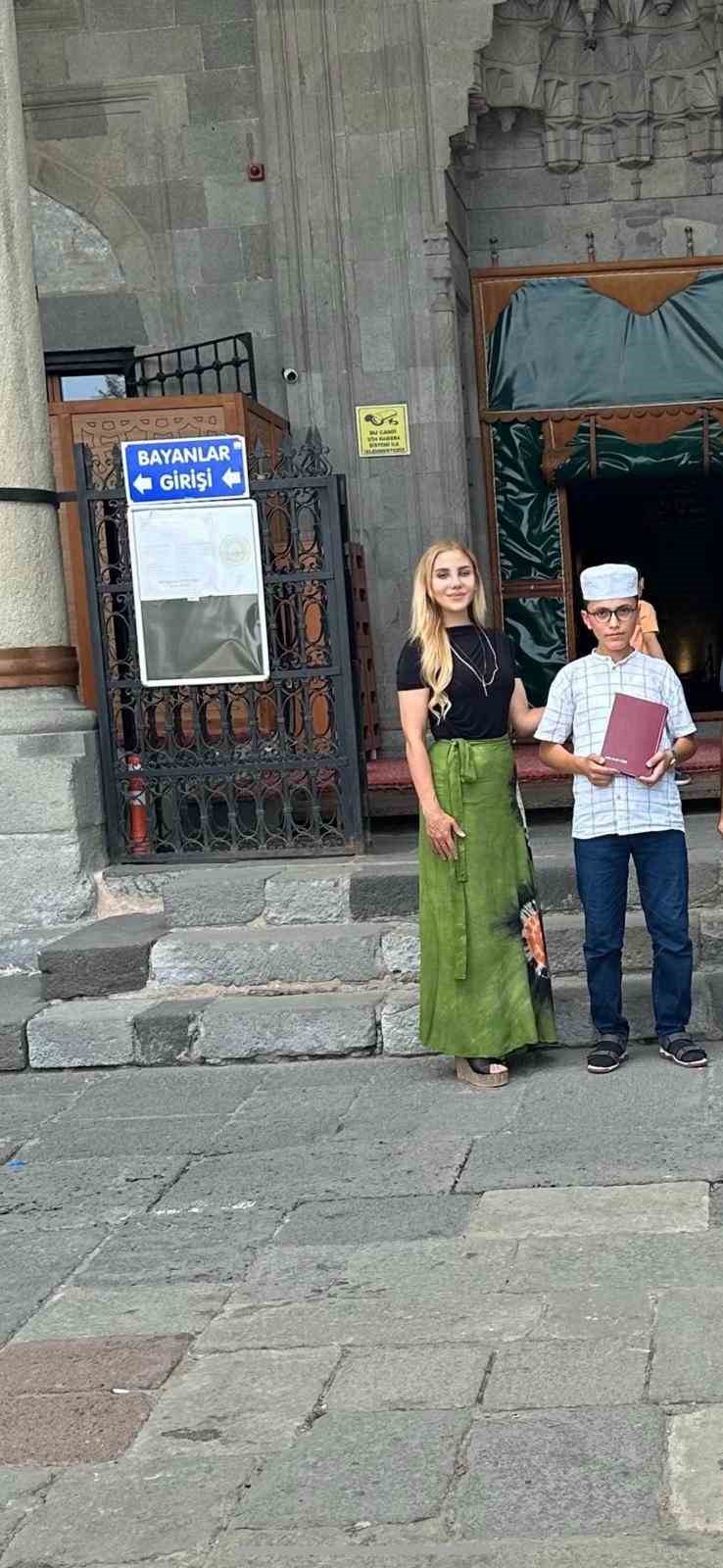Hakim Pınar Demir Yılmazel, 7. Sınıf Öğrencisi Hafız Ahmet’in en büyük hayalini gerçekleştirdi