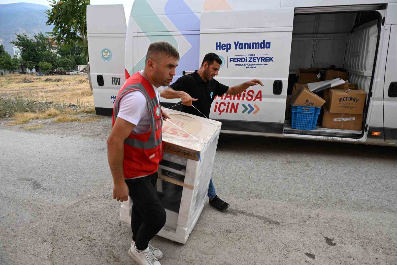 İHA&rsquo;nın haberi ses getirdi, engelli gence destek
