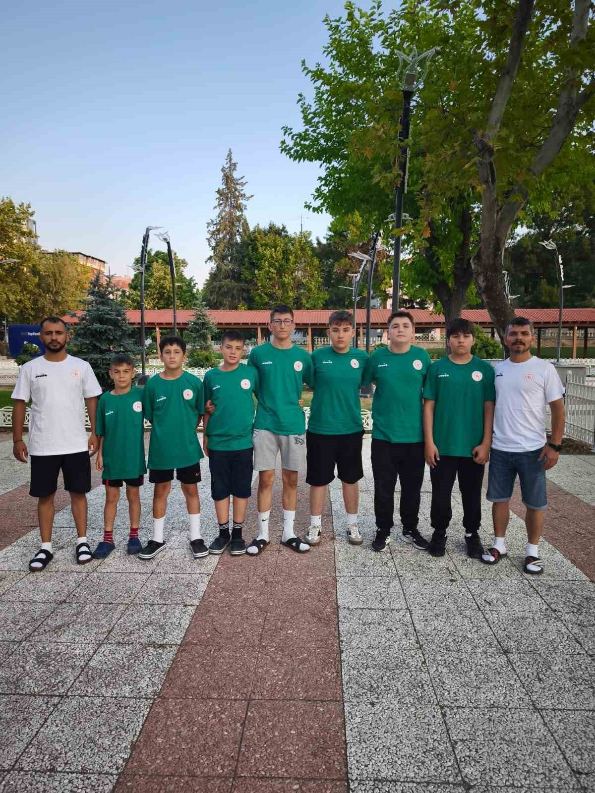 Eskişehirli sporcunun g&uuml;reş başarısı
