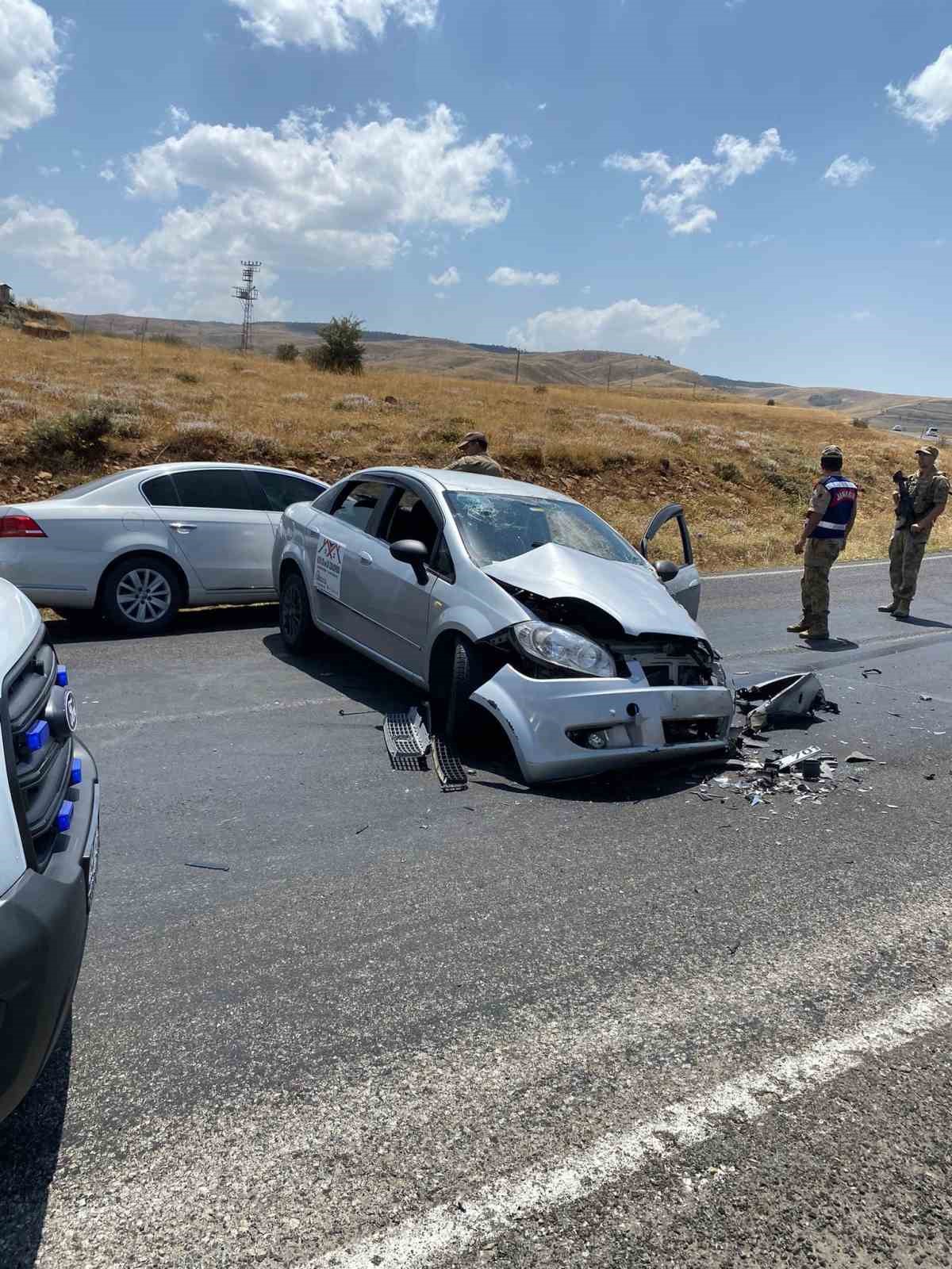 Muş’ta feci kaza: 7 yaralı