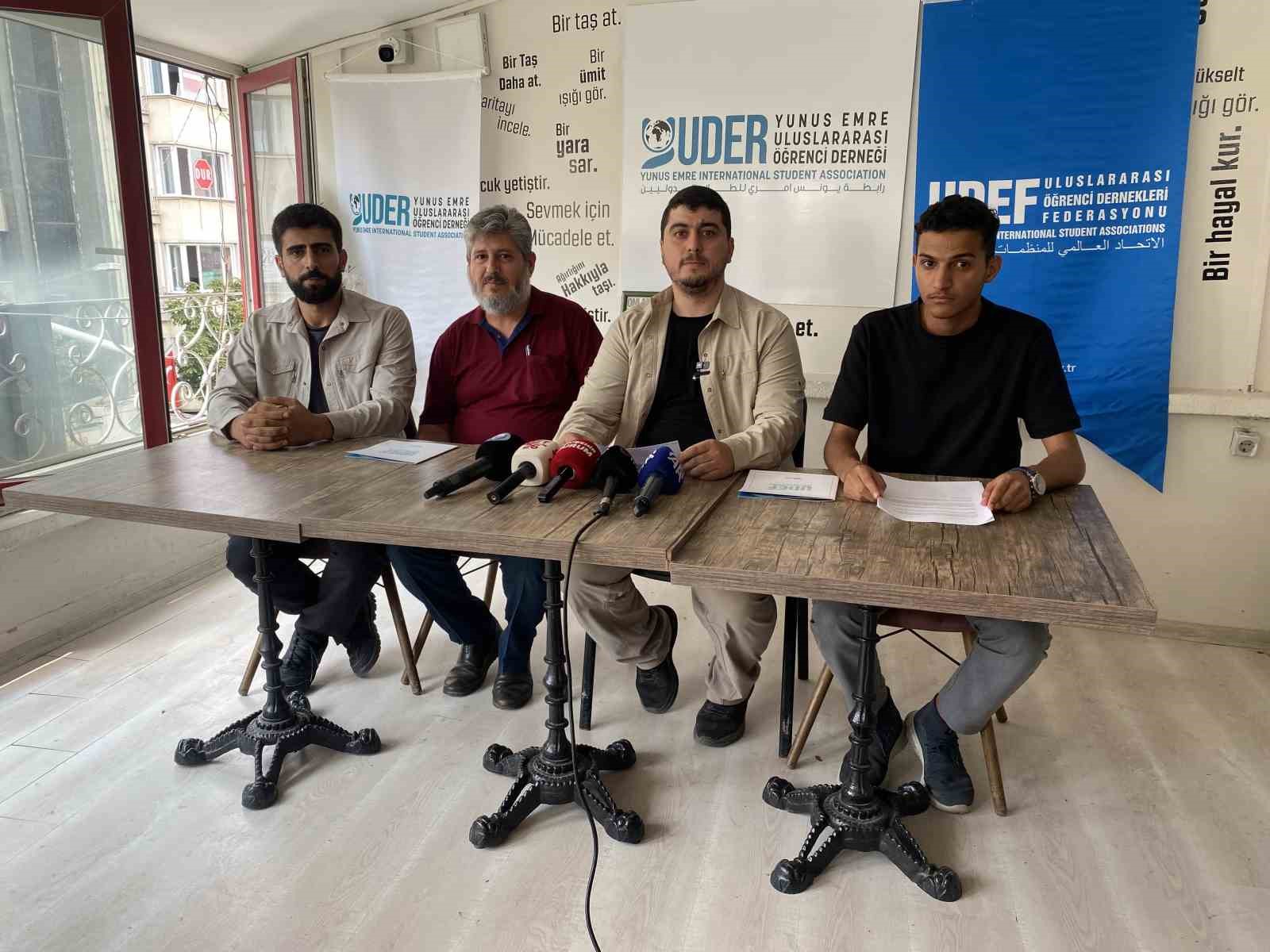 Yemenli 2 öğrenci ve babaları millet bahçesinde  darp edildi