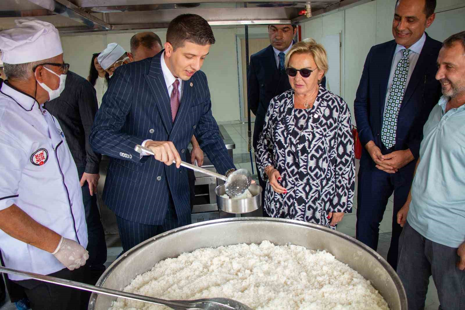 Aşevi’nde haftanın 5 günü 250 aileye sıcak yemek verilecek