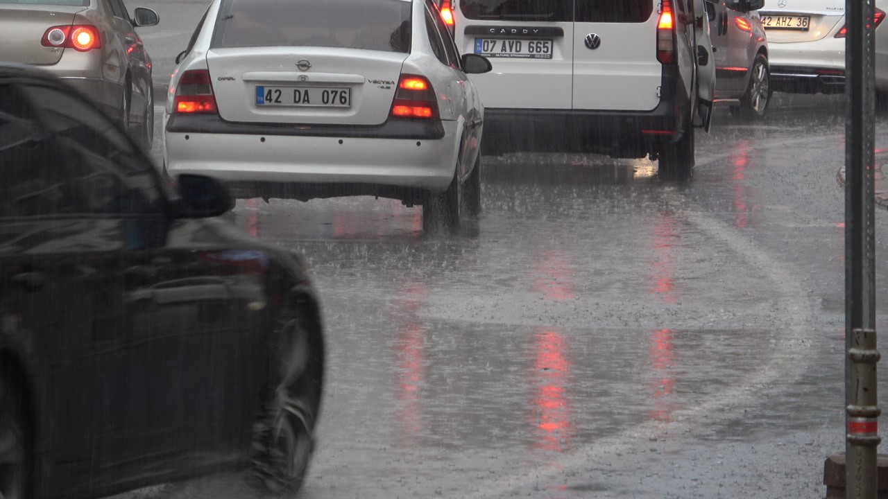 Konya&rsquo;da sağanak etkili oldu
