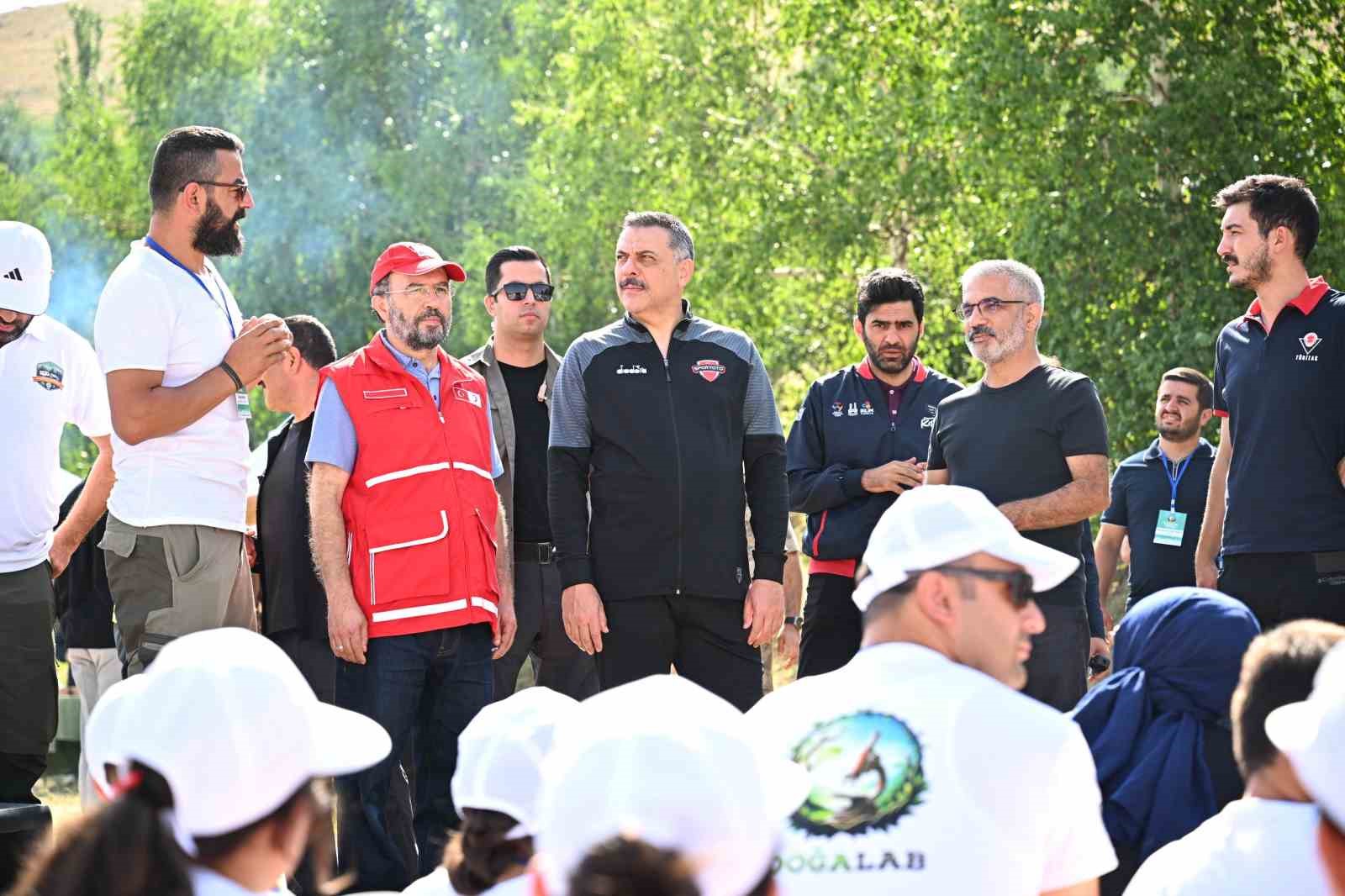 Genç Kızılay Erzurum ‘Afete Hazırım Kampı’ Konaklı’da başladı