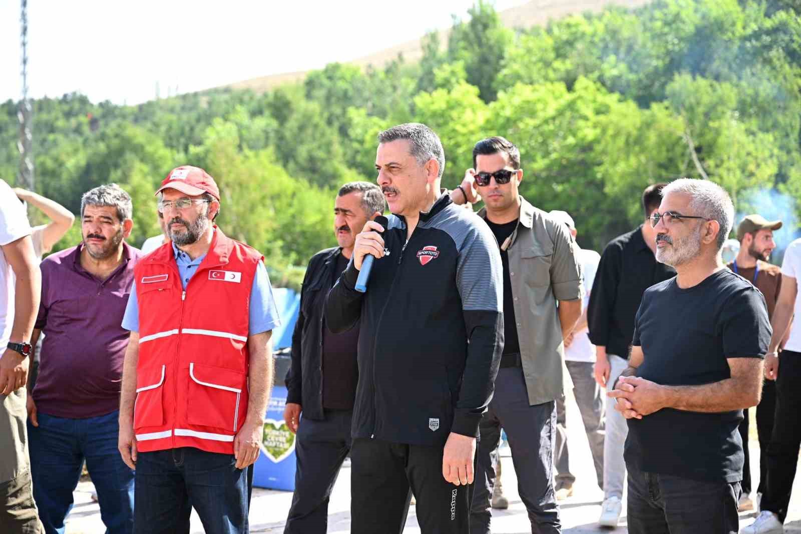 Erzurum Kızılay’dan gençlere afet bilinçlendirmesi