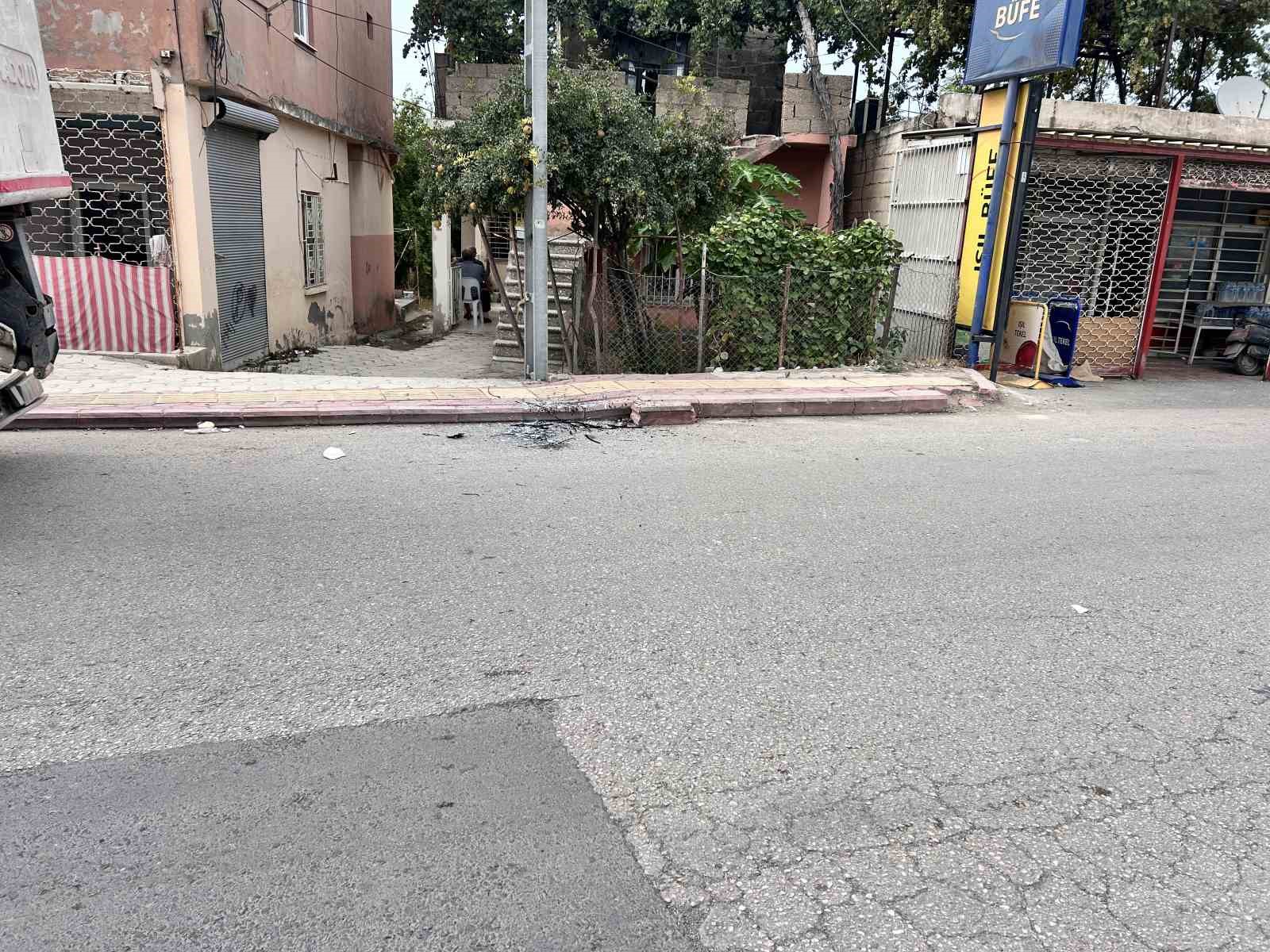 Elektrik teli havai fişek gibi patladı