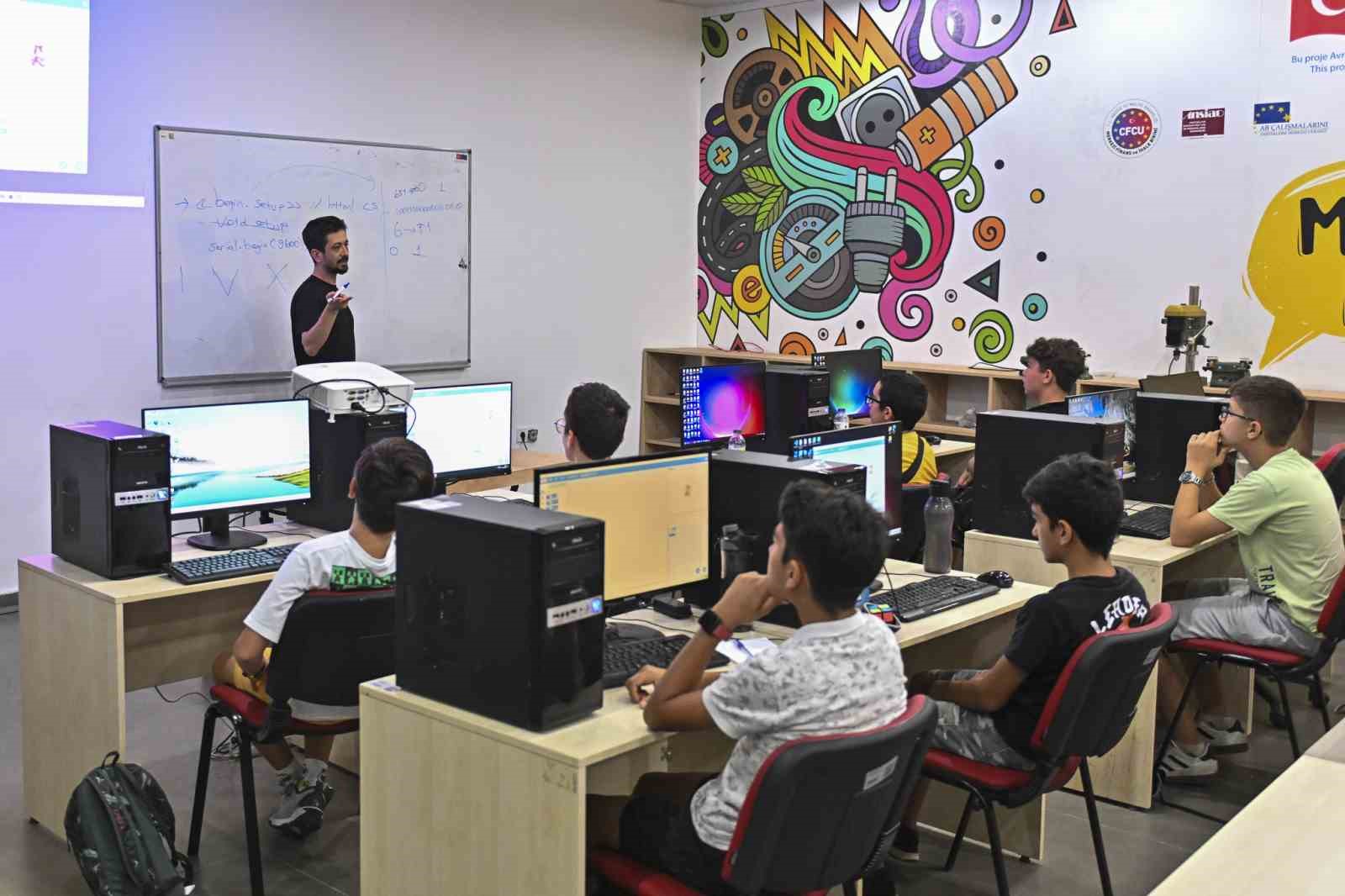 ASSİM’de robotik kodlama dersi ile teknolojiye ilk dokunuş