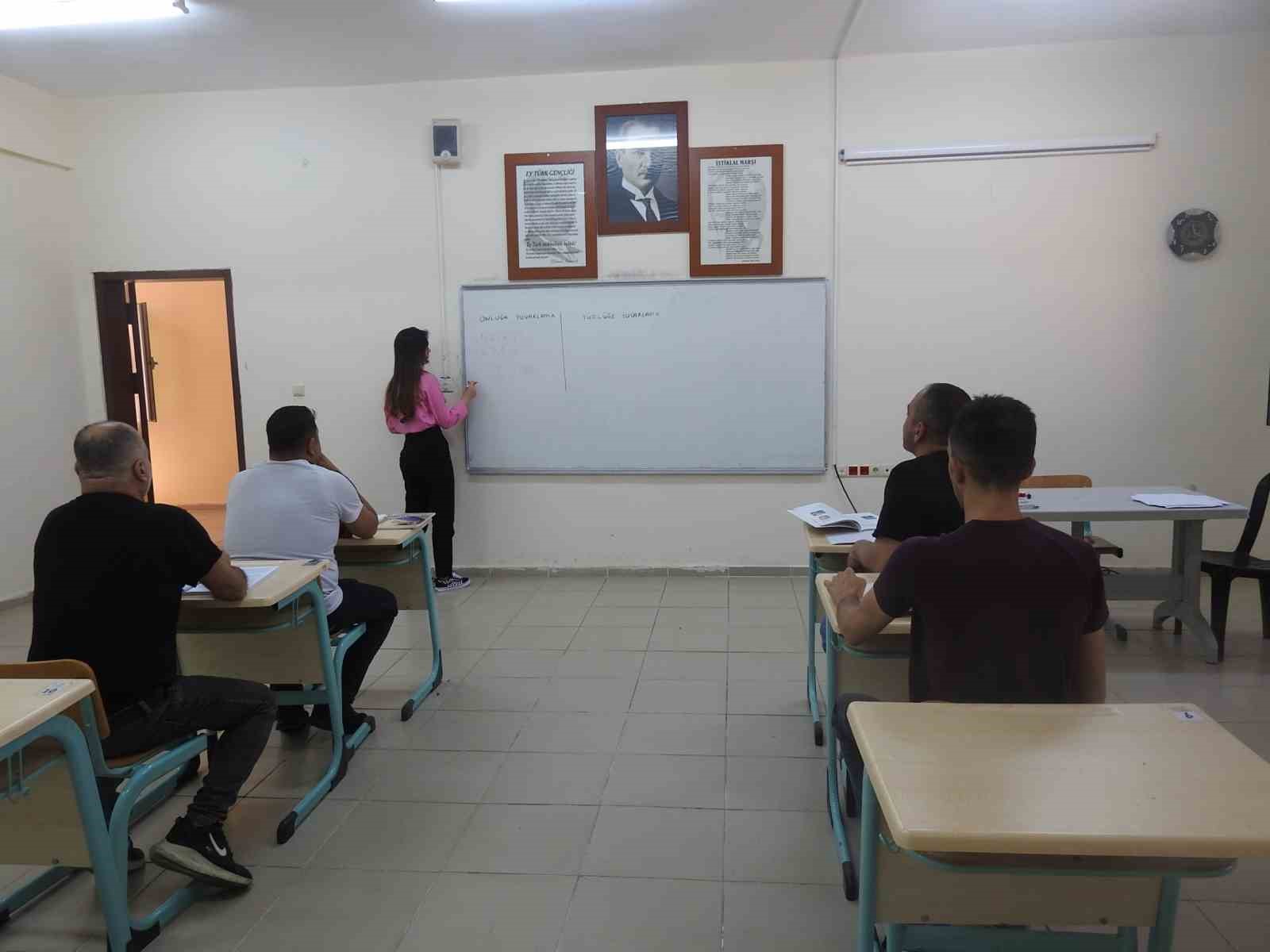 Kilis Ceza İnfaz Kurumunda &uuml;retim ve eğitimle hayata hazırlık
