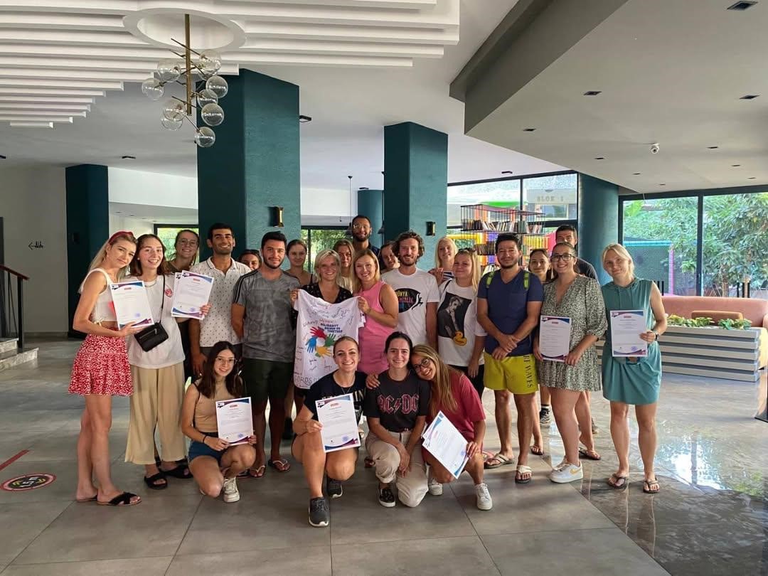 Gen&ccedil;ler, g&ouml;n&uuml;ll&uuml;l&uuml;k projeleriyle Alanya&rsquo;dan Avrupa&rsquo;ya a&ccedil;ılacak
