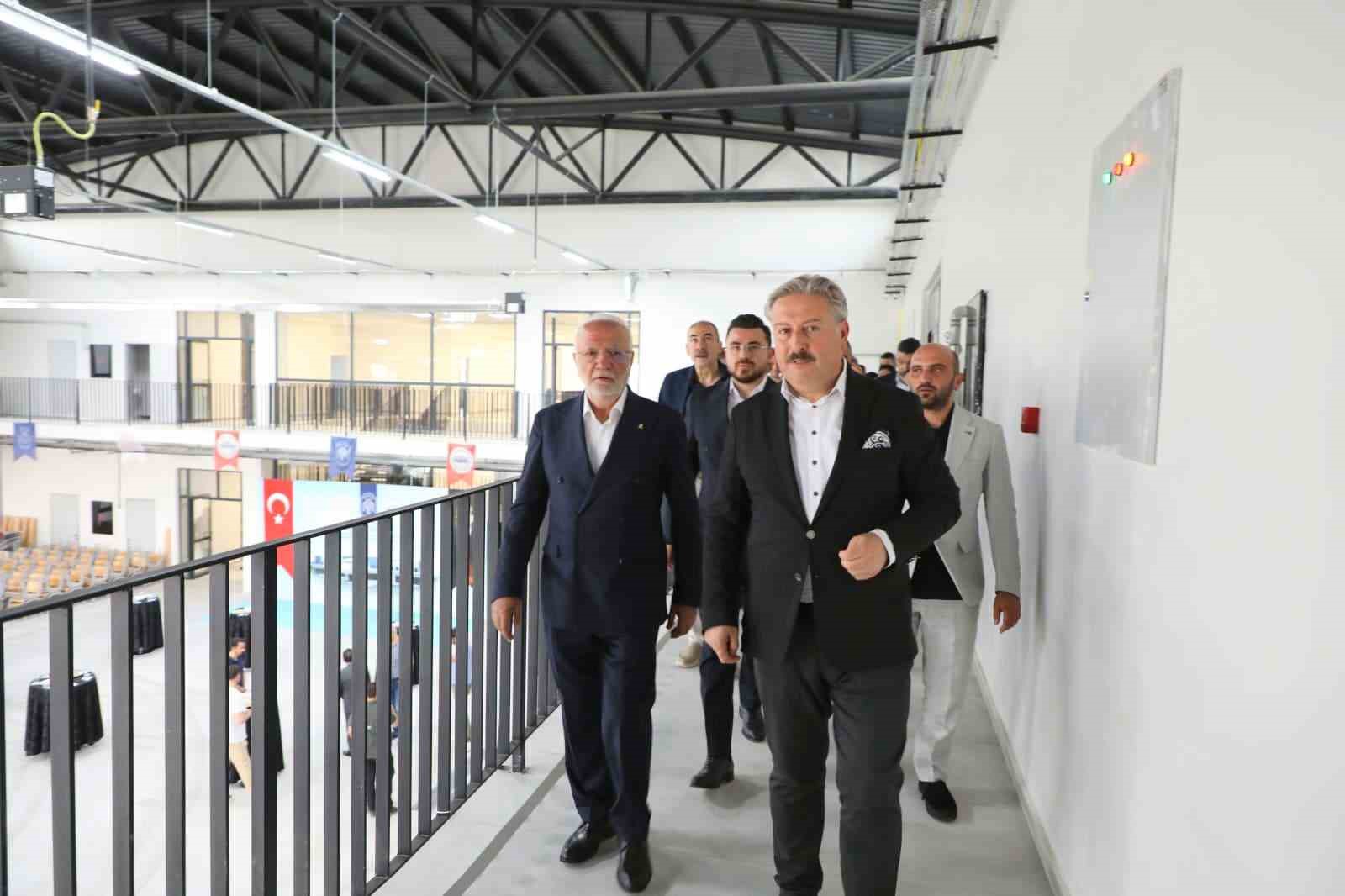 Elitaş; Havacılık Lisesi&rsquo;ni ziyaret etti
