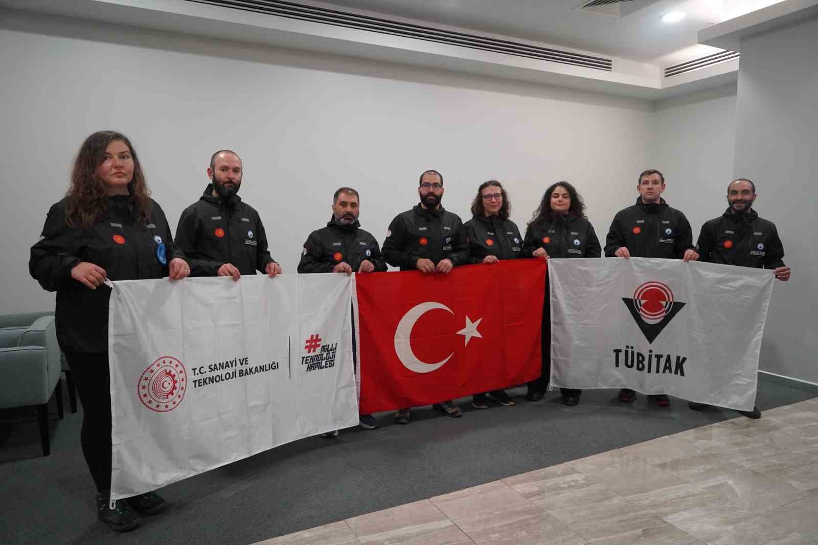 Bakan Kacır: "5’inci Ulusal Arktik Bilimsel Araştırma Seferi başarıyla tamamlandı"