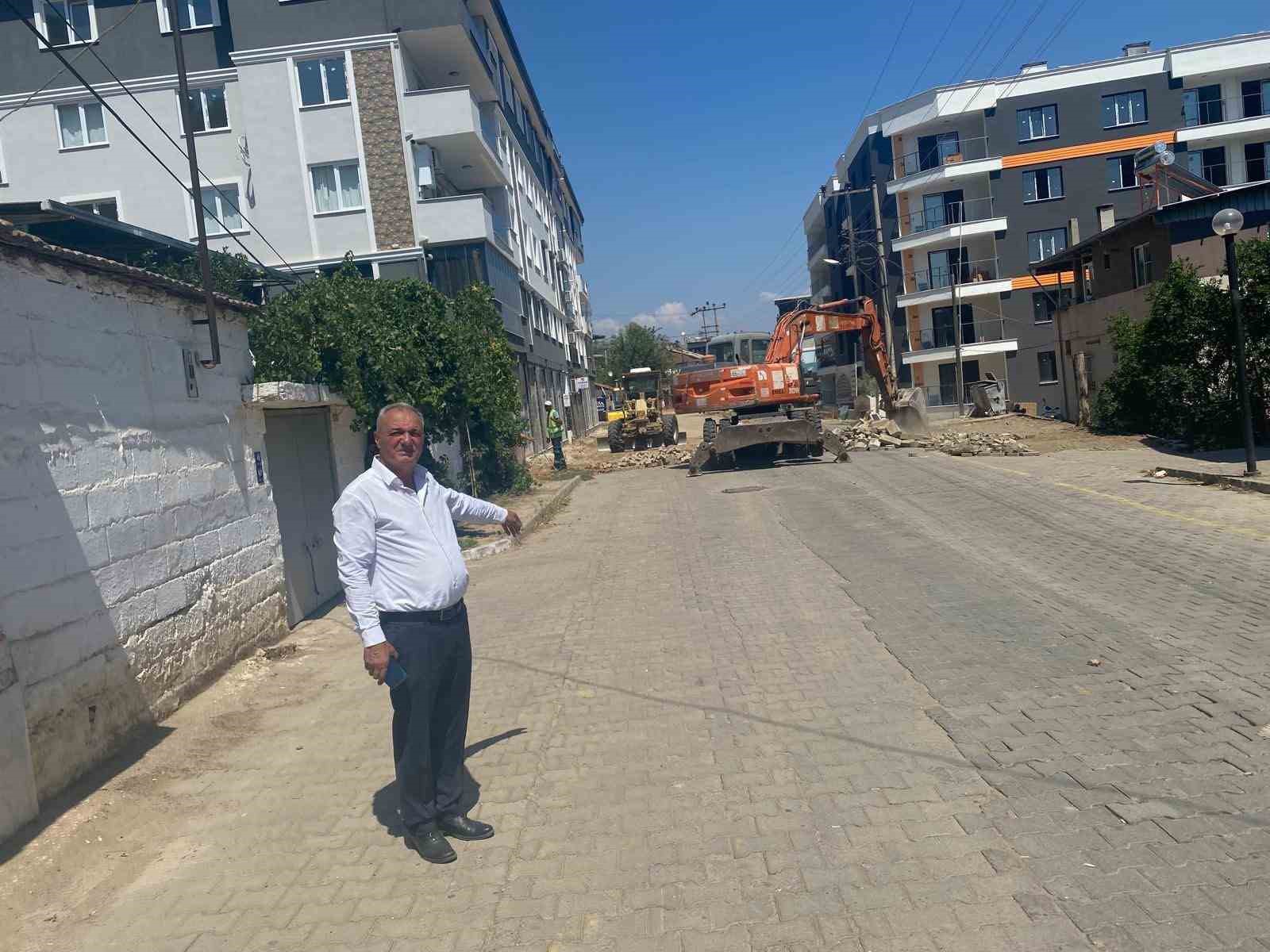 Sultanhisar’da 5 bin metrekarelik parke taşı çalışması sürüyor