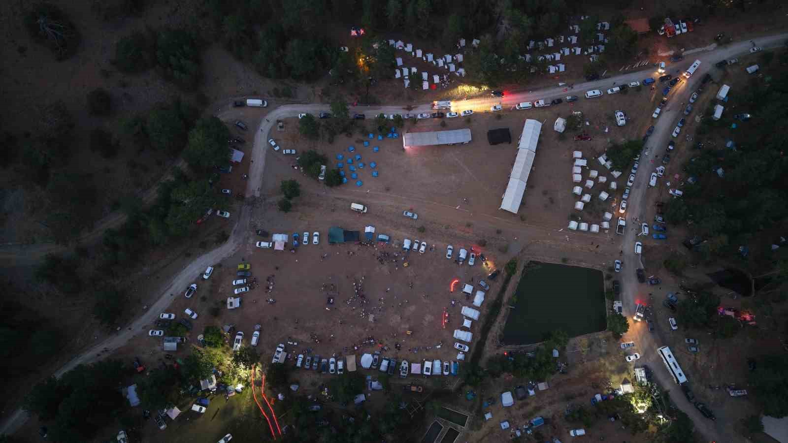 Uzay meraklıları, Beyağa&ccedil; Topuklu Yaylası&rsquo;nda g&ouml;ky&uuml;z&uuml;n&uuml;n derinliklerini keşfediyor
