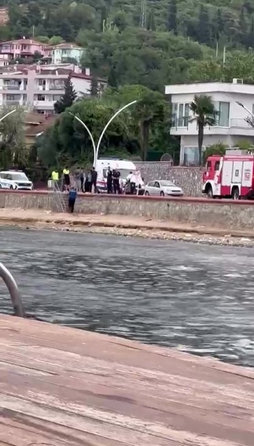 Denizde erkek cesedi bulundu