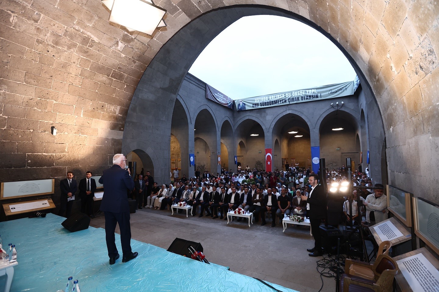 Başkan B&uuml;y&uuml;kkılı&ccedil;&rsquo;tan &rsquo;Gesi Bağları&rsquo; t&uuml;rk&uuml;s&uuml;
