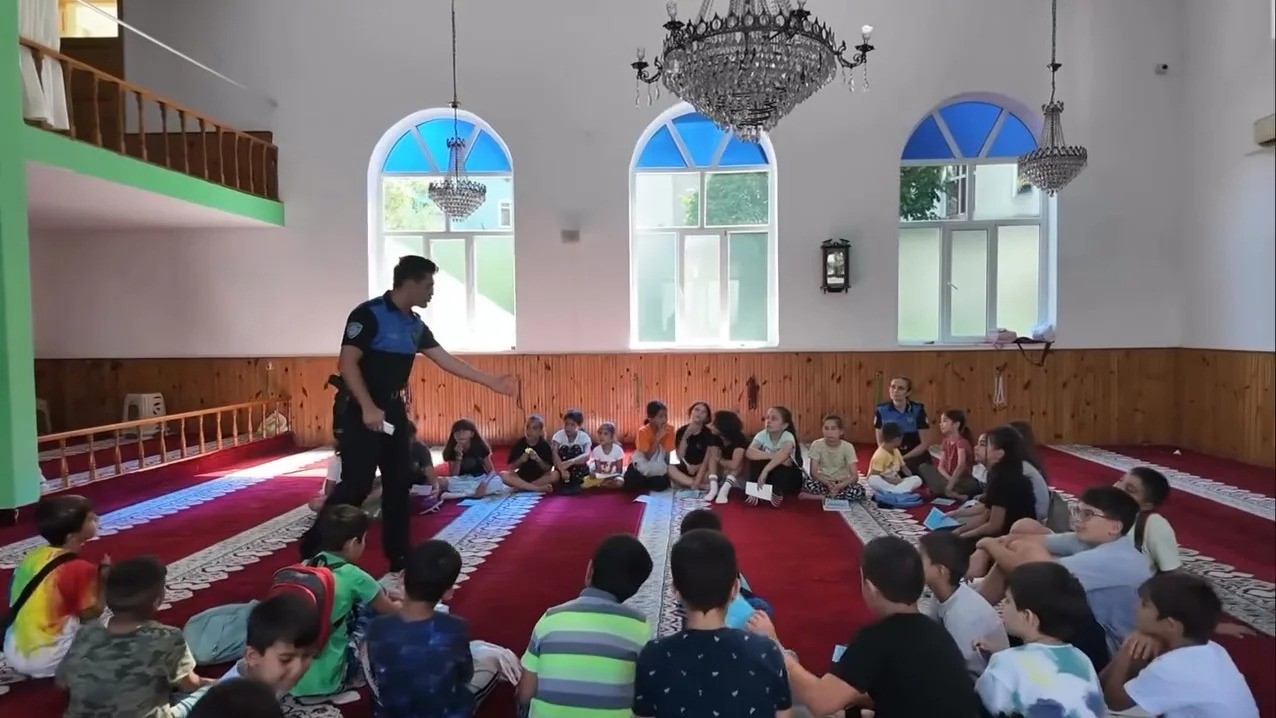 Sinop&rsquo;ta Kur&rsquo;an kursu &ouml;ğrencileri bilgilendirildi
