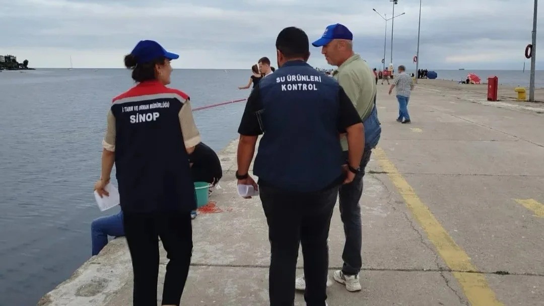 Sinop’ta olta avcıları sürdürülebilir balıkçılık için bilgilendirildi