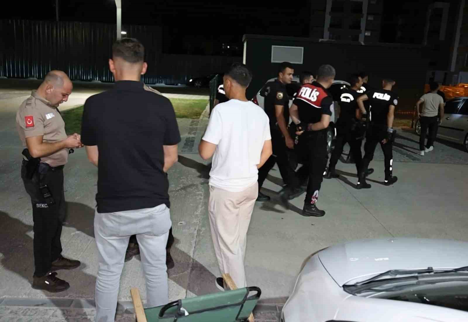 Aksaray’da 116 polisle park ve bahçelerde şok uygulama