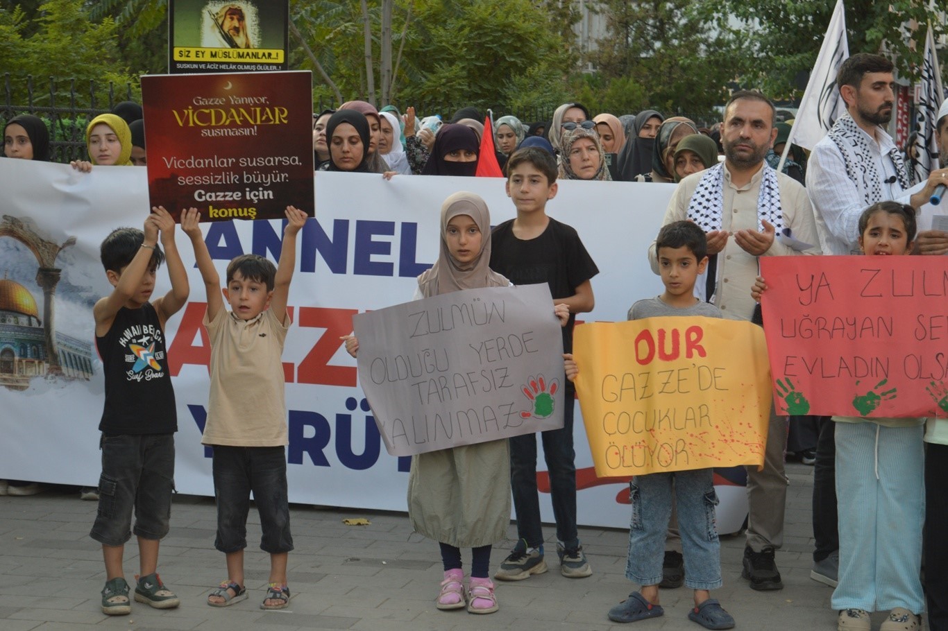 Gazze için Siirt’te ses yükseldi: "Sessizlik ihanettir"