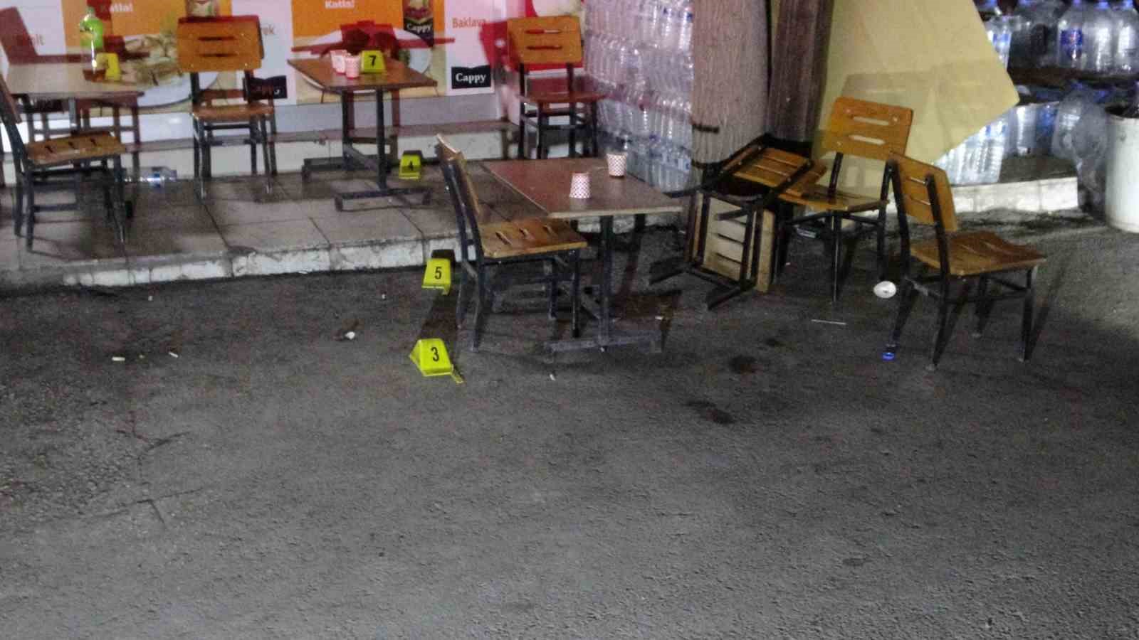 Malatya&rsquo;da kağıt toplayıcıları arasında silahlı kavga: 2 yaralı
