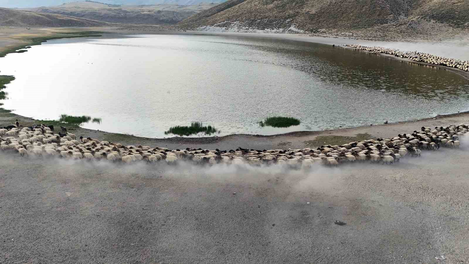 Nemrut&rsquo;ta toz bulutu i&ccedil;inde g&ouml;rsel ş&ouml;len

